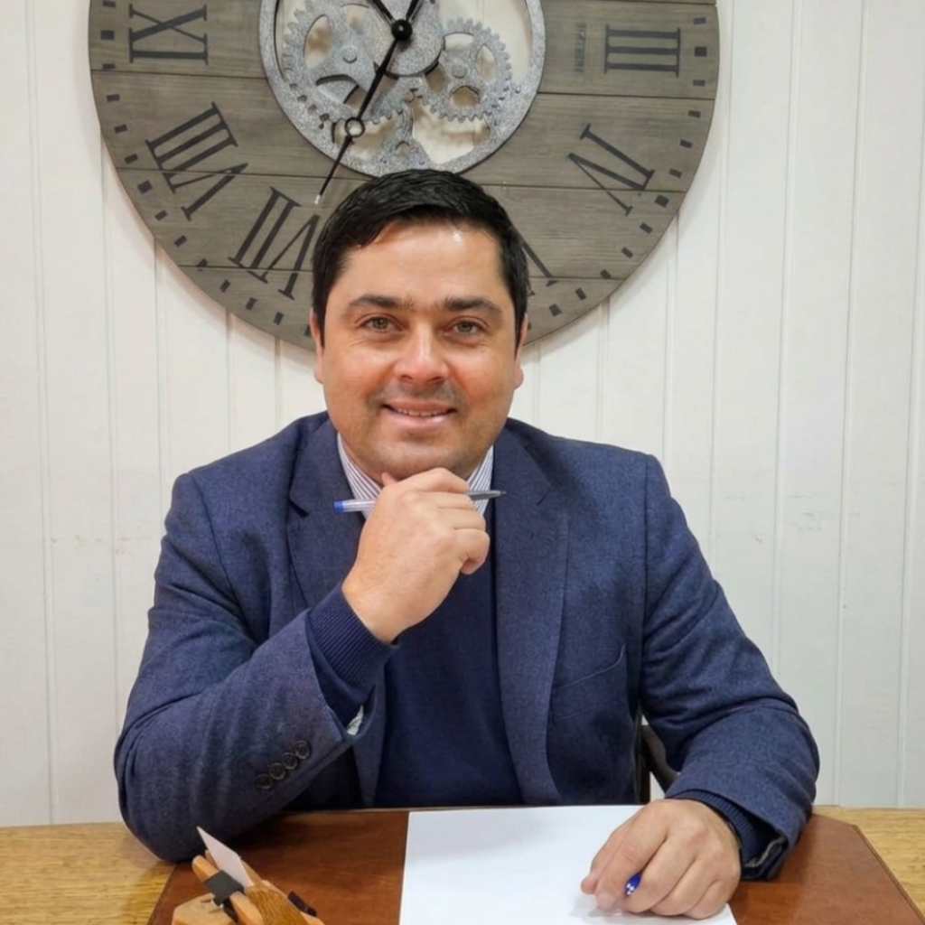 Abogado Felipe Valencia